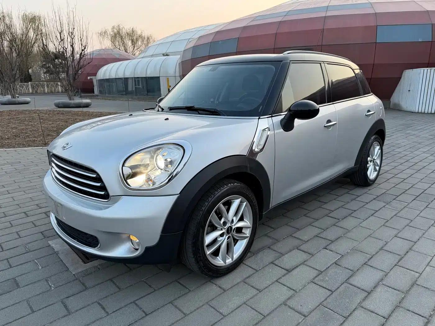 MINI COUNTRYMAN 2011 1.6L COOPER Excitement — миниатюра 1