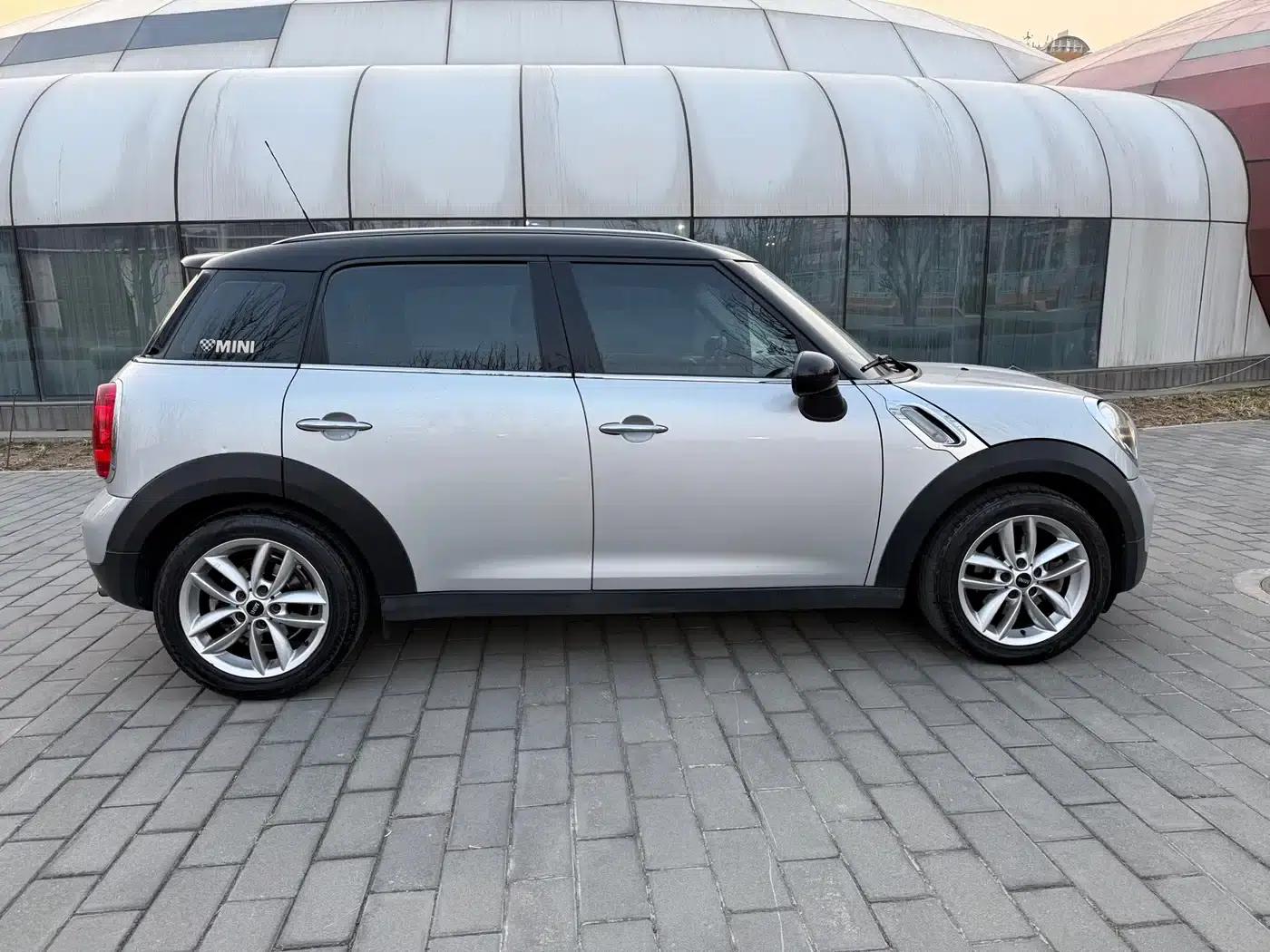 MINI COUNTRYMAN 2011 1.6L COOPER Excitement — миниатюра 8