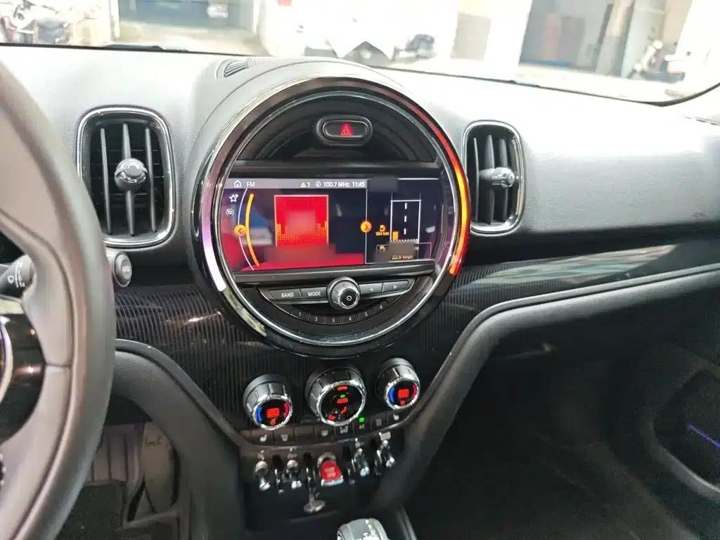 2018 MINI COUNTRYMAN 2.0T COOPER S ALL4 Artist — миниатюра 6