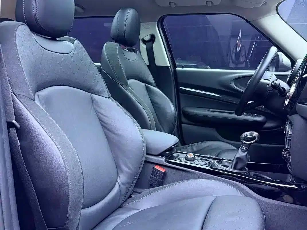 2016 MINI CLUBMAN Facelift 1.5T COOPER Connoisseur Edition — миниатюра 15