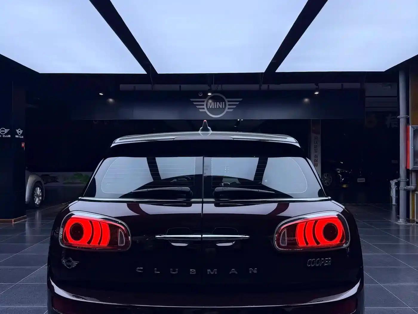 2016 MINI CLUBMAN Facelift 1.5T COOPER Connoisseur Edition — миниатюра 3