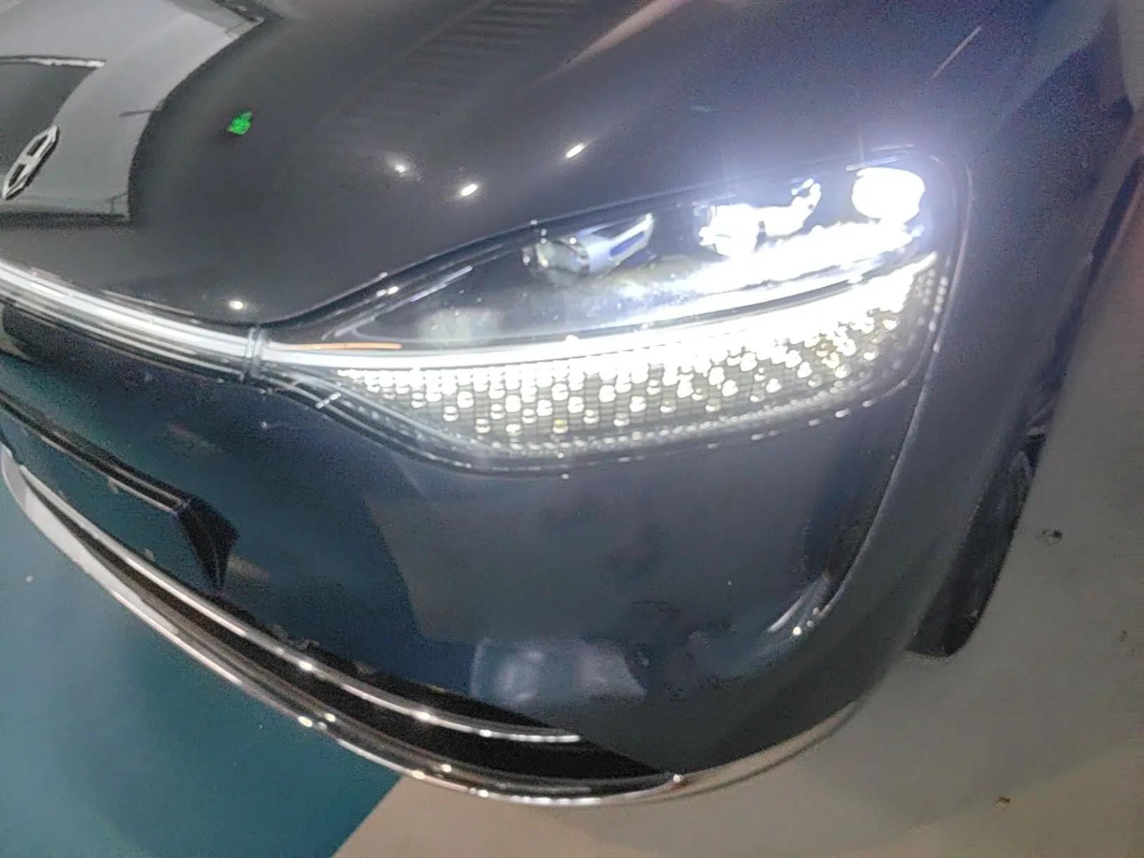 Hima AITO M9 2024 Range-Extended Ultra Version 52 kWh 6-Seater Model — миниатюра 8