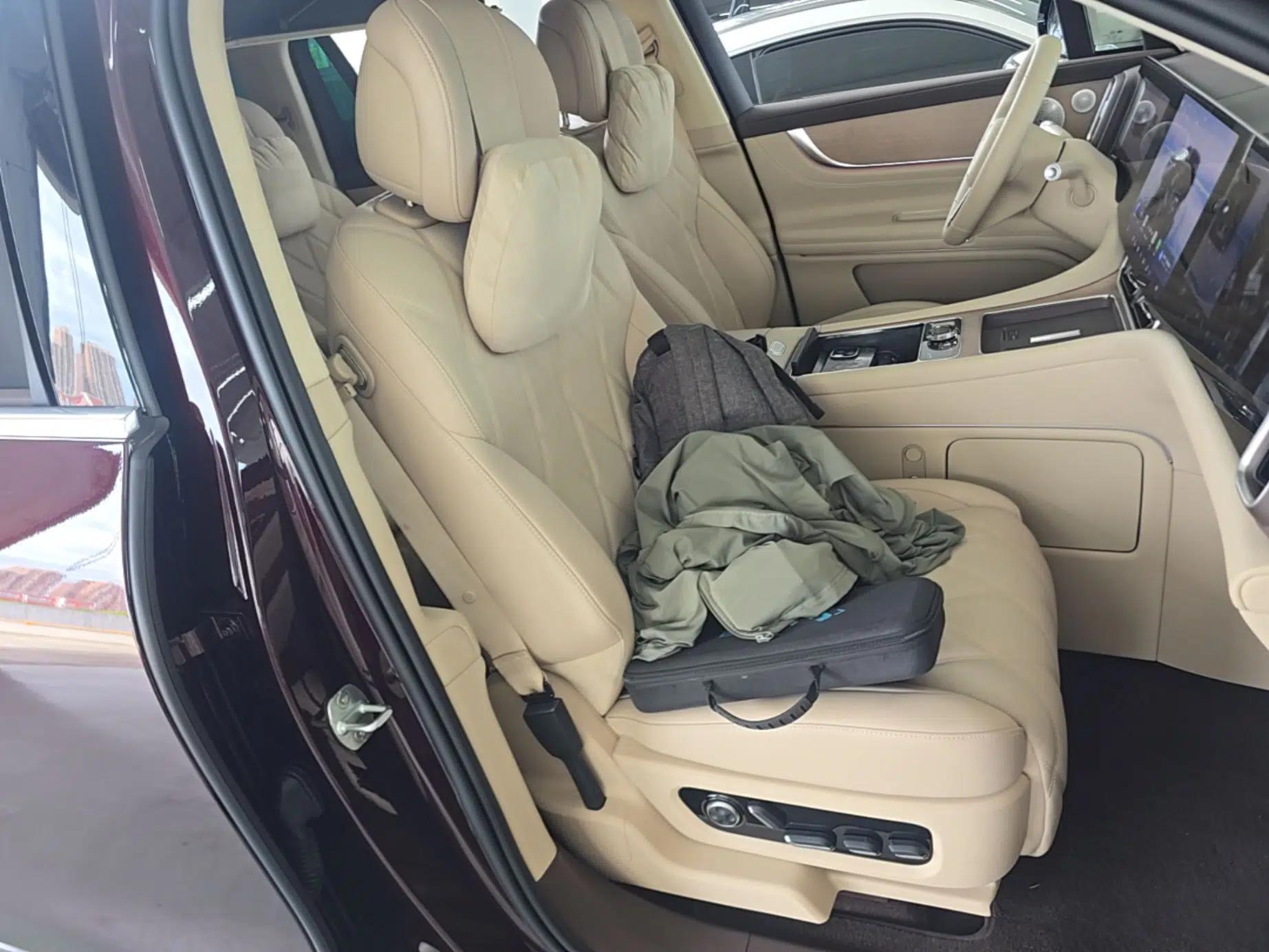 Hima AITO M9 2025 Pure Electric Ultra Version 100 kWh 6-Seater Model — миниатюра 19