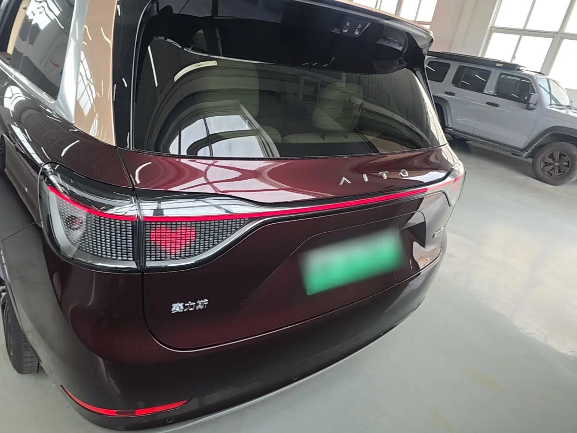Hima AITO M9 2025 Pure Electric Ultra Version 100 kWh 6-Seater Model — миниатюра 5