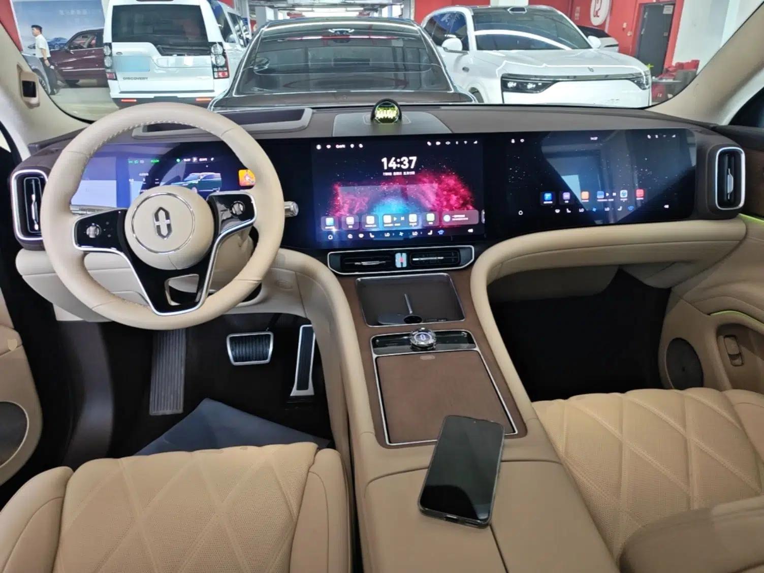 Hima AITO M9 2025 Extended-Range Ultra Version 52 kWh 6-Seater — миниатюра 12
