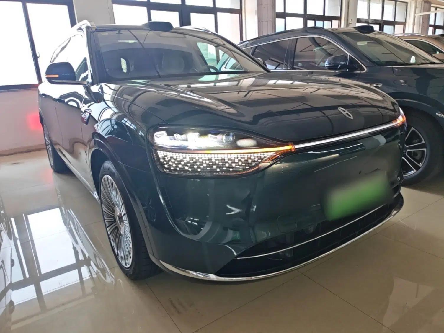 Hima AITO M9 2025 Extended-Range Ultra Version 52 kWh 6-Seater — миниатюра 3