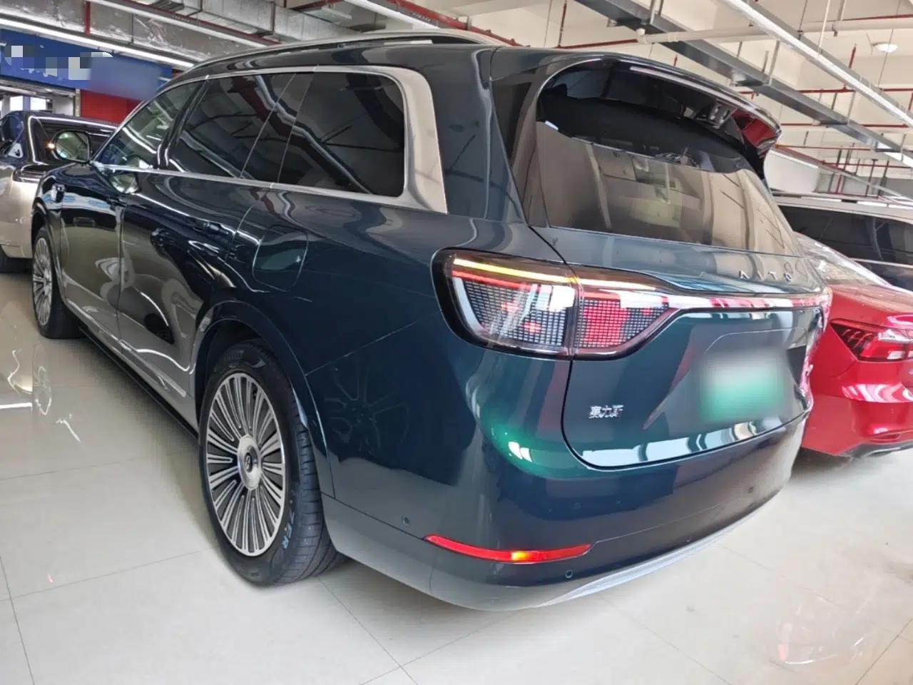 Hima AITO M9 2025 Extended-Range Ultra Version 52 kWh 6-Seater — миниатюра 4