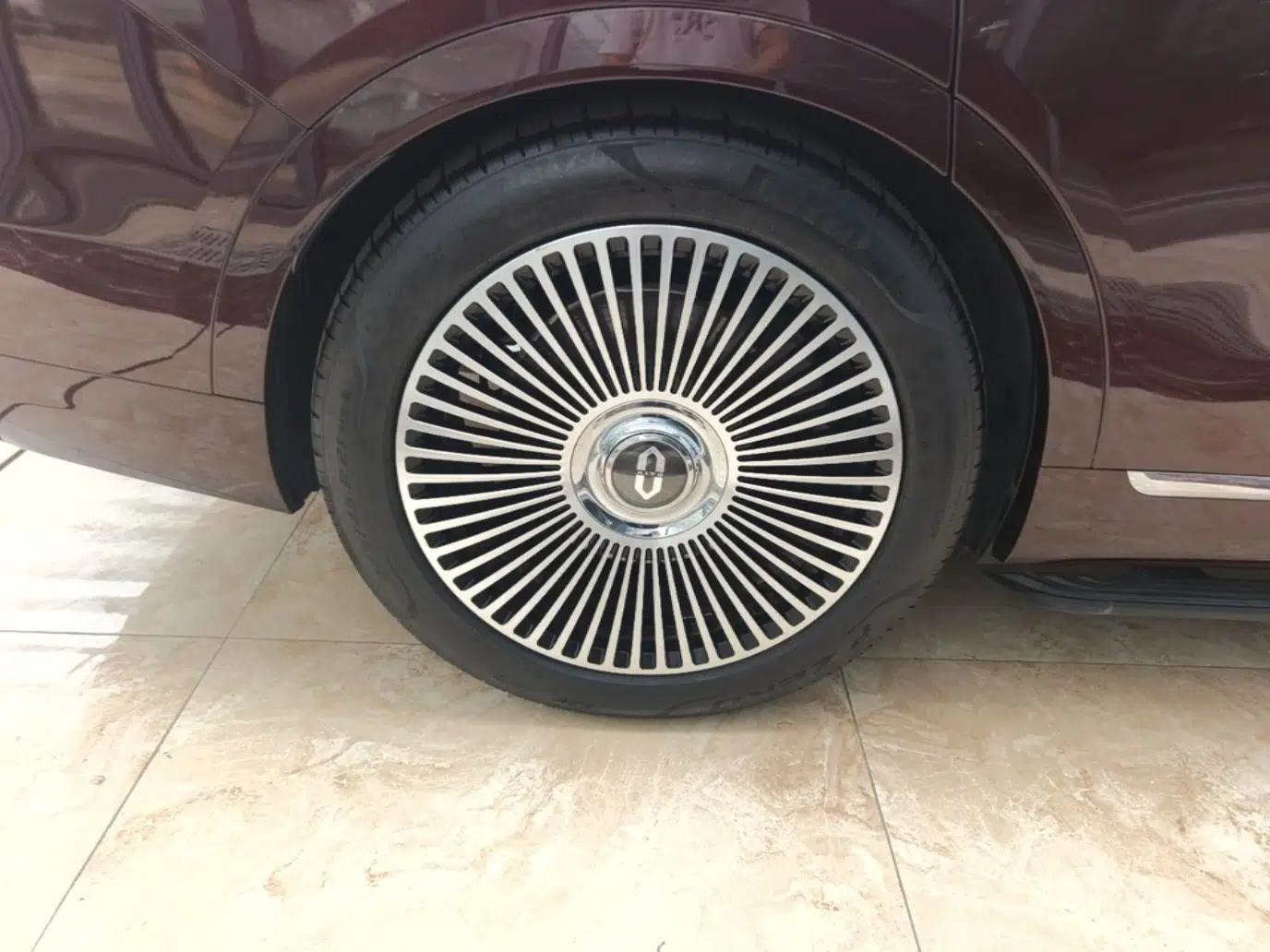 Hima AITO M9 2025 Extended-Range Ultra Version 52 kWh 5-Seater Edition — миниатюра 11