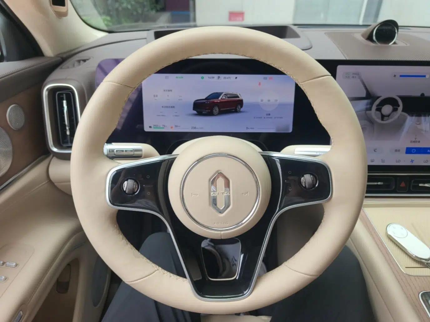 Hima AITO M9 2025 Extended-Range Ultra Version 52 kWh 5-Seater Edition — миниатюра 13