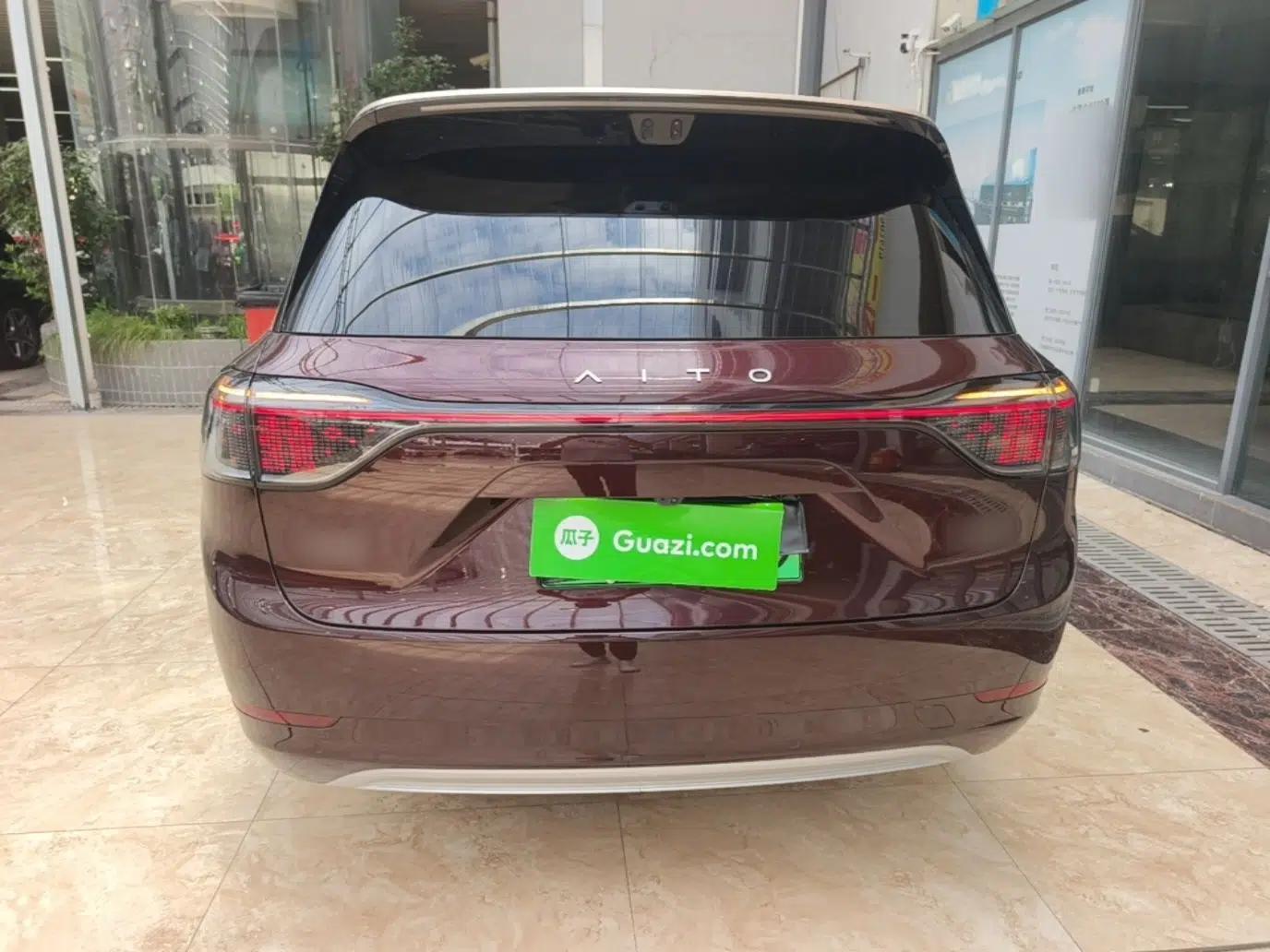 Hima AITO M9 2025 Extended-Range Ultra Version 52 kWh 5-Seater Edition — миниатюра 5