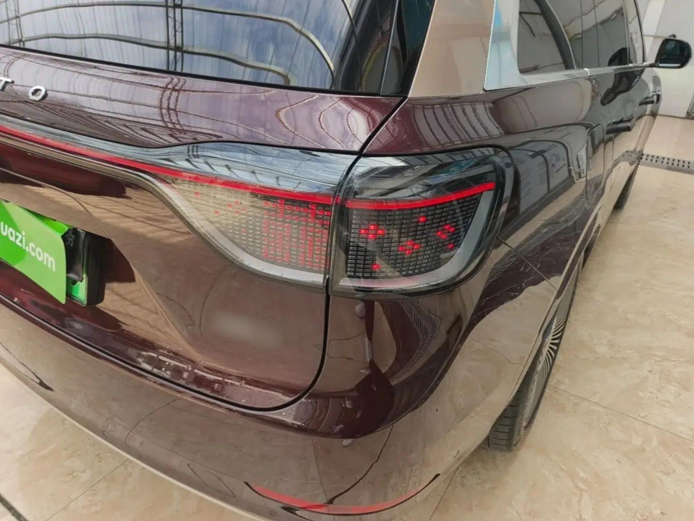 Hima AITO M9 2025 Extended-Range Ultra Version 52 kWh 5-Seater Edition — миниатюра 9