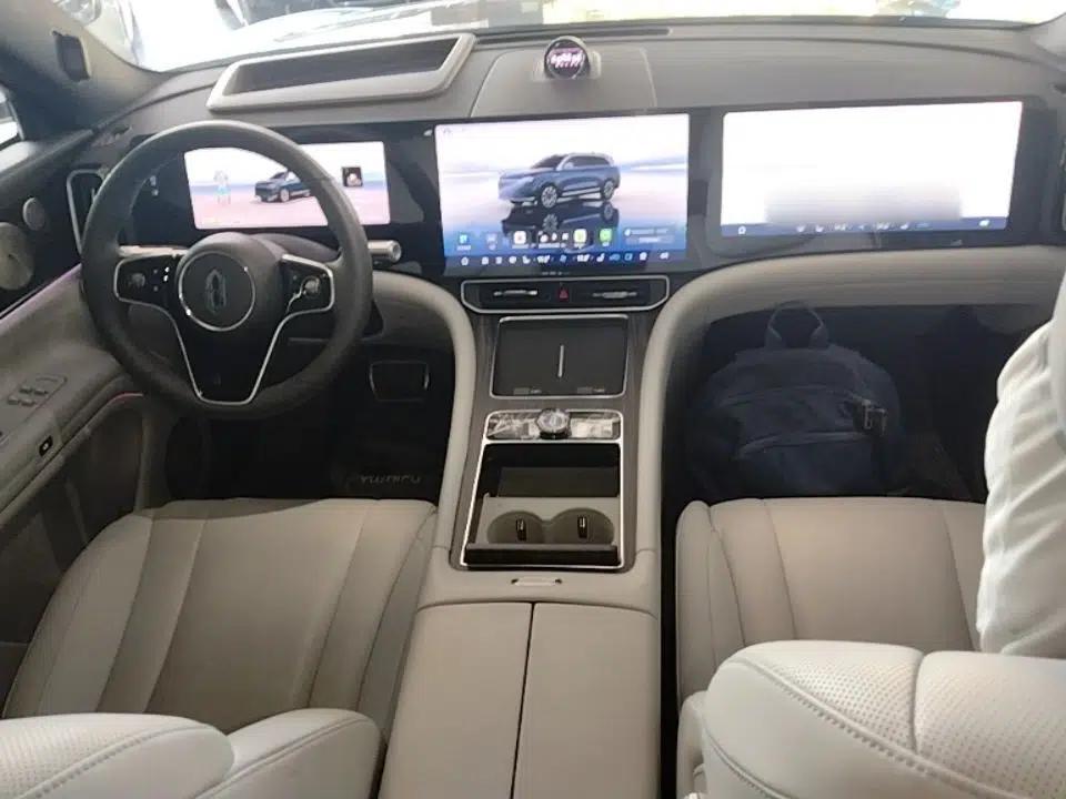 Hima AITO M9 2024 Range-Extended Ultra Version 52 kWh 5-Seater Model — миниатюра 12