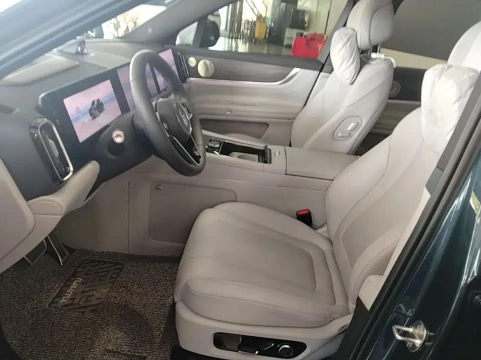 Hima AITO M9 2024 Range-Extended Ultra Version 52 kWh 5-Seater Model — миниатюра 17