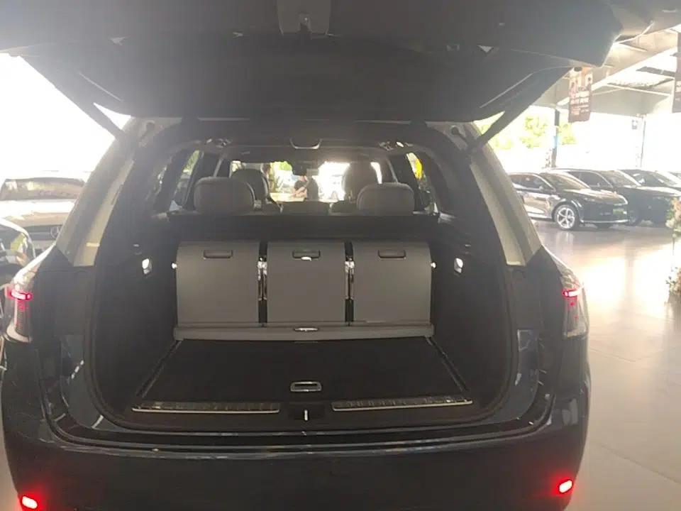 Hima AITO M9 2024 Range-Extended Ultra Version 52 kWh 5-Seater Model — миниатюра 22