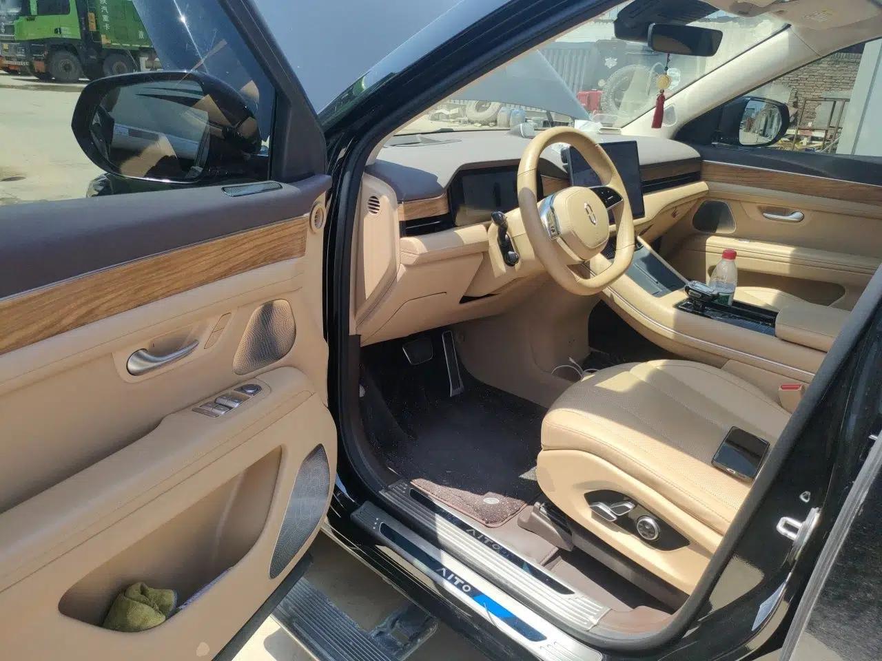 Hima AITO M7 2024 1.5T Rear-Drive Plus Version 5 Seats — миниатюра 16