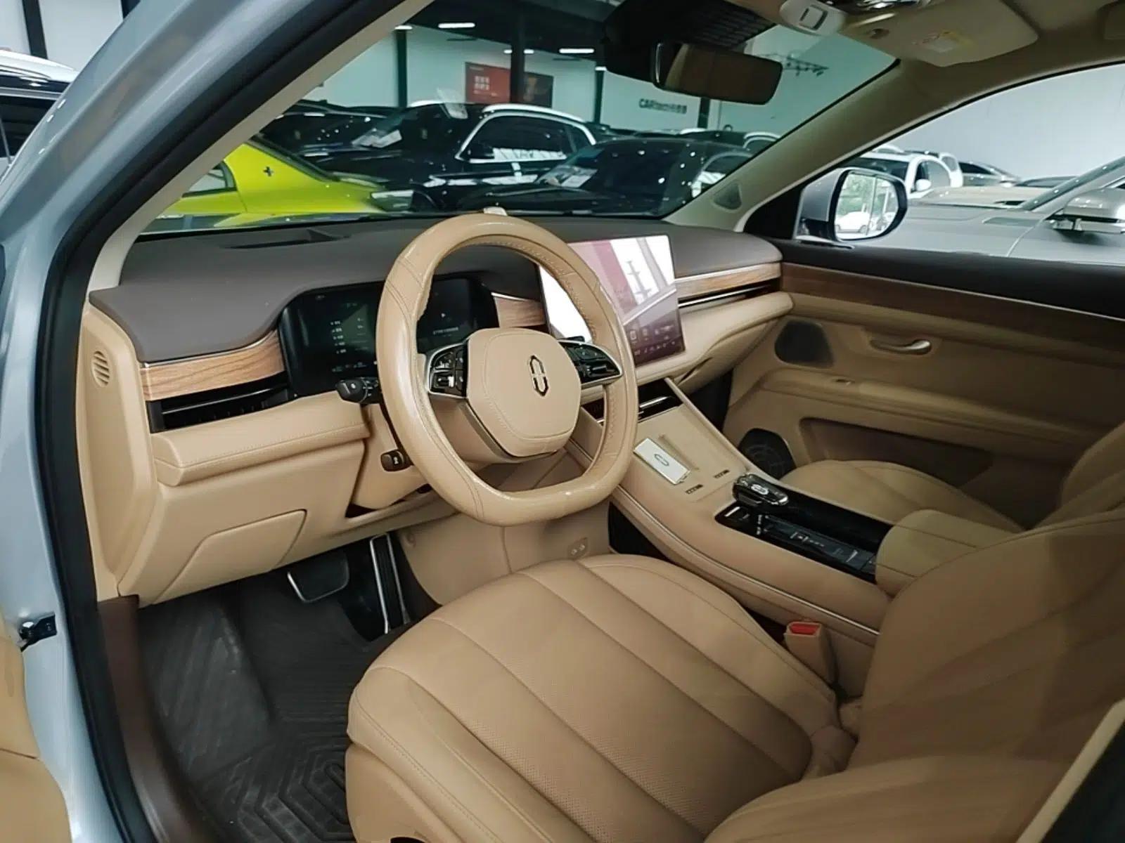 Hima AITO M7 2024 1.5T Rear-Drive Plus Version 5 Seats — миниатюра 17