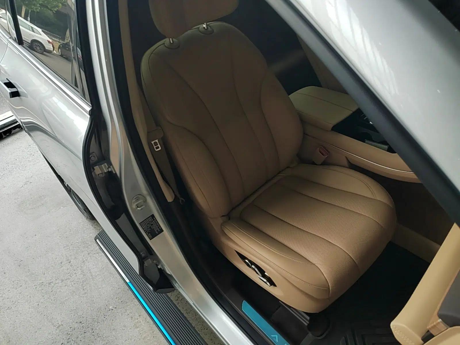 Hima AITO M7 2024 1.5T Rear-Drive Plus Version 5 Seats — миниатюра 24