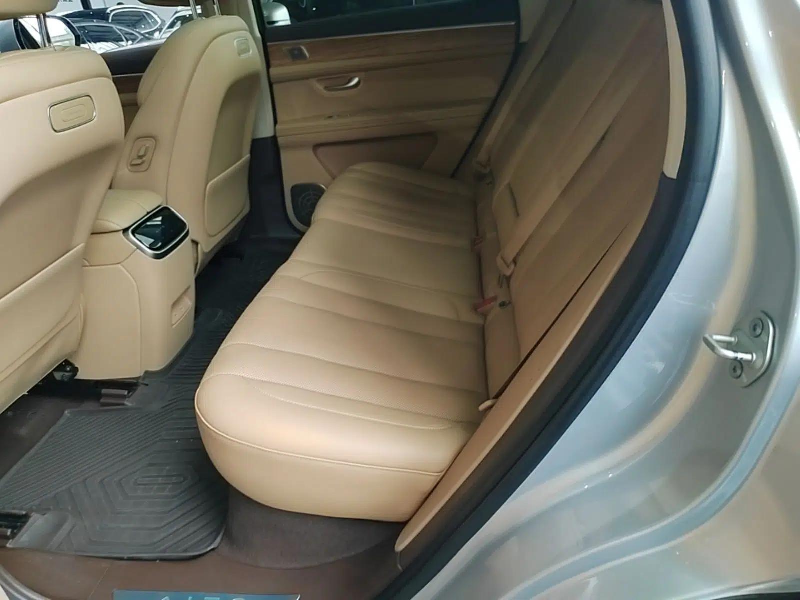 Hima AITO M7 2024 1.5T Rear-Drive Plus Version 5 Seats — миниатюра 25