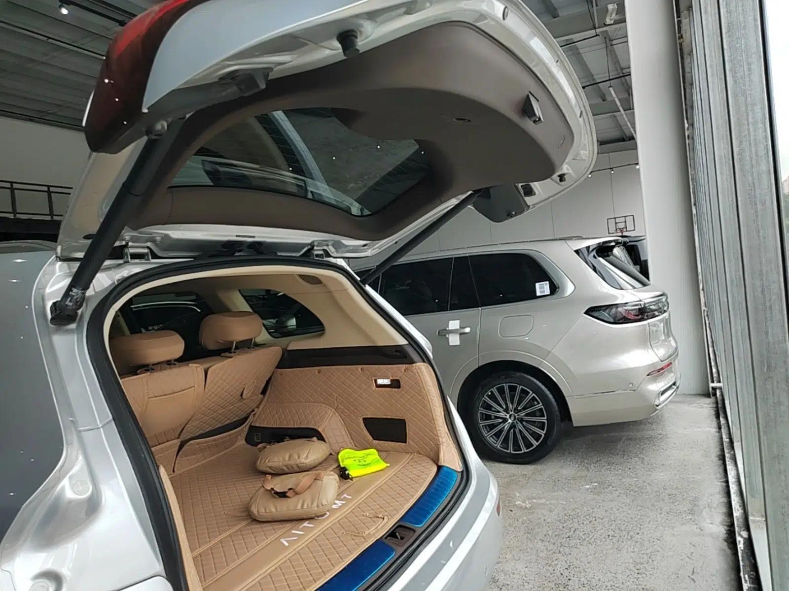 Hima AITO M7 2024 1.5T Rear-Drive Plus Version 5 Seats — миниатюра 27