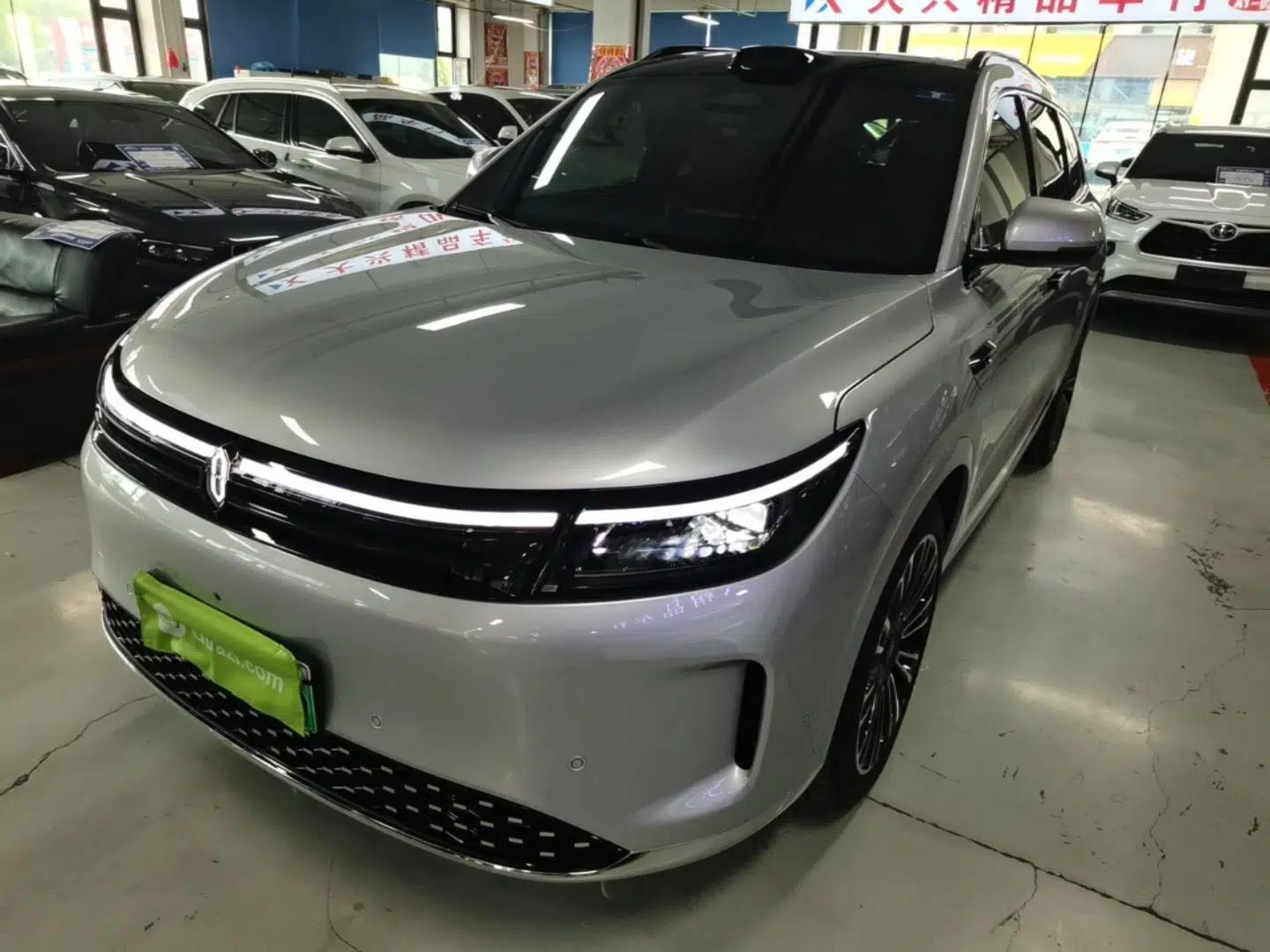 Hima AITO M7 2024 1.5T Intelligent Driving 4WD Ultra Version 6 Seats — миниатюра 1