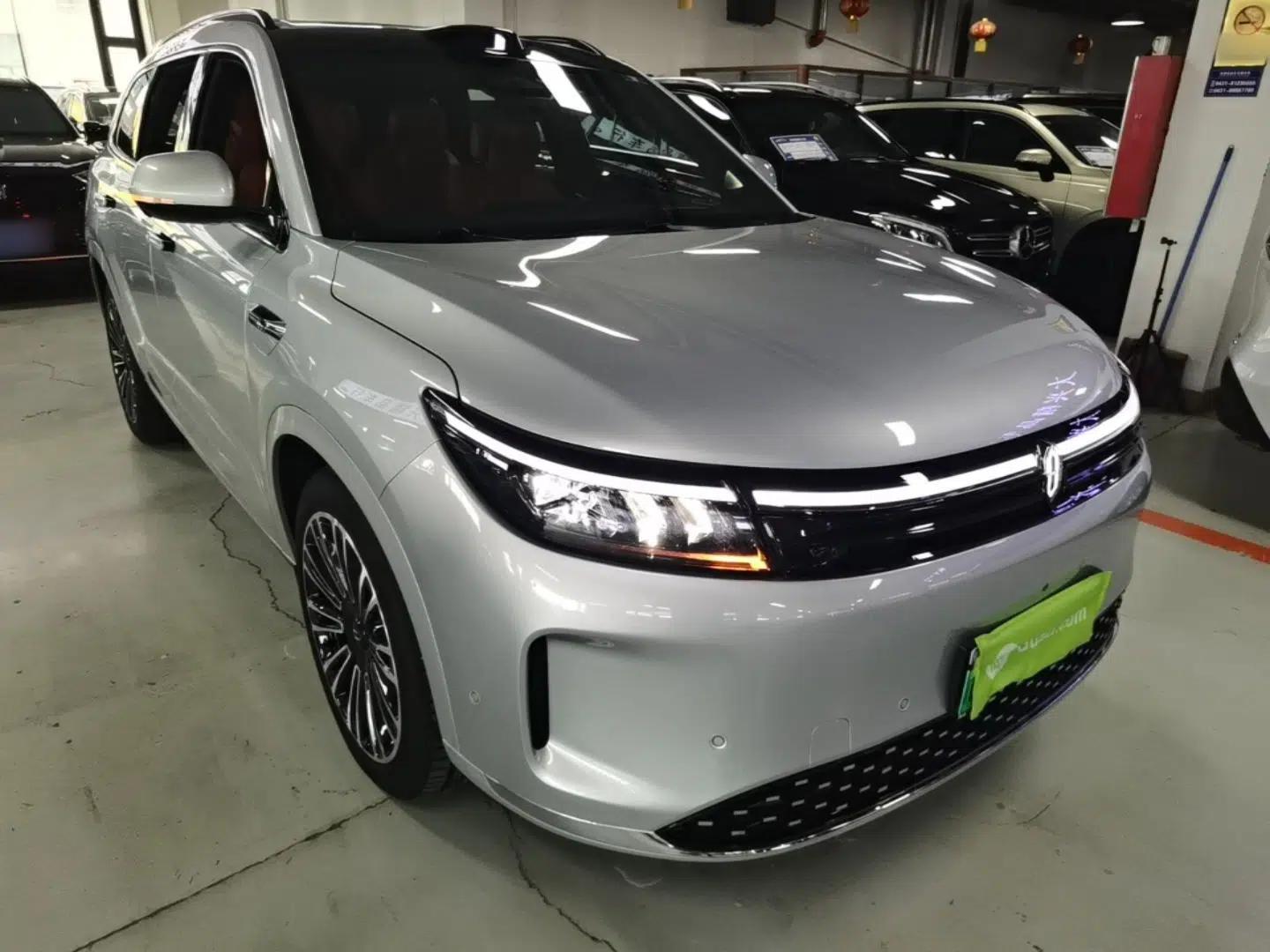 Hima AITO M7 2024 1.5T Intelligent Driving 4WD Ultra Version 6 Seats — миниатюра 3