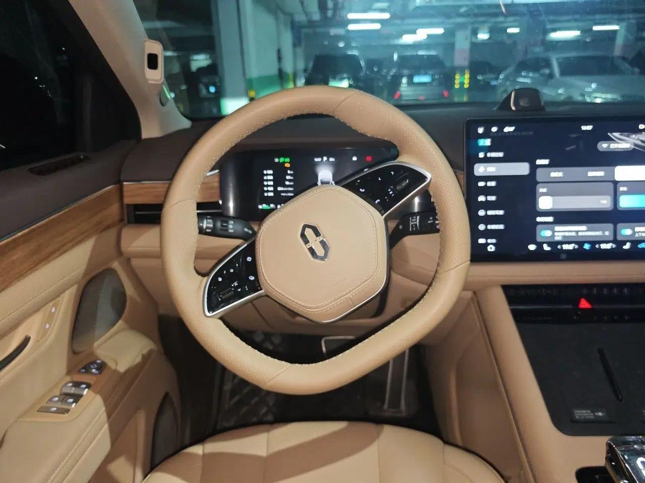 Hima AITO M7 2024 1.5T Intelligent Driving 4WD Max Edition 5 Seats — миниатюра 10
