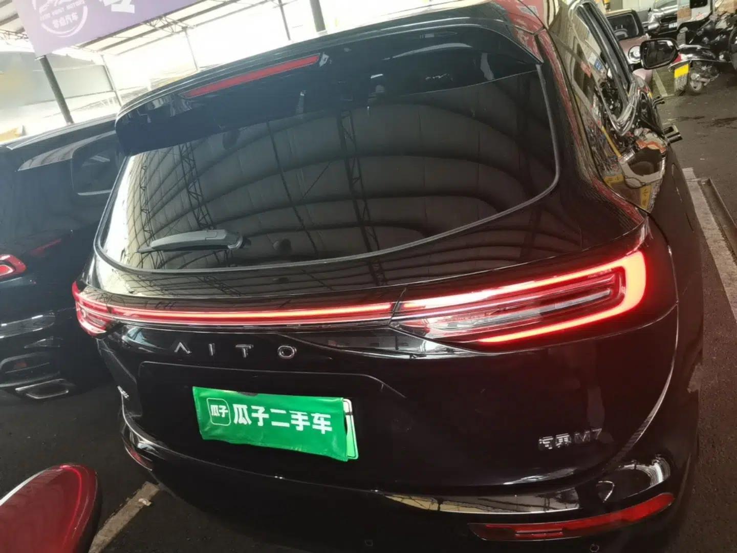 Hima AITO M7 2024 1.5T Rear-Drive Plus Version 6 Seats — миниатюра 5