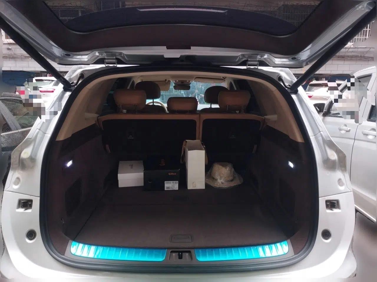 Hima AITO M7 2024 1.5T Rear-Drive Plus Version 5 Seats — миниатюра 19