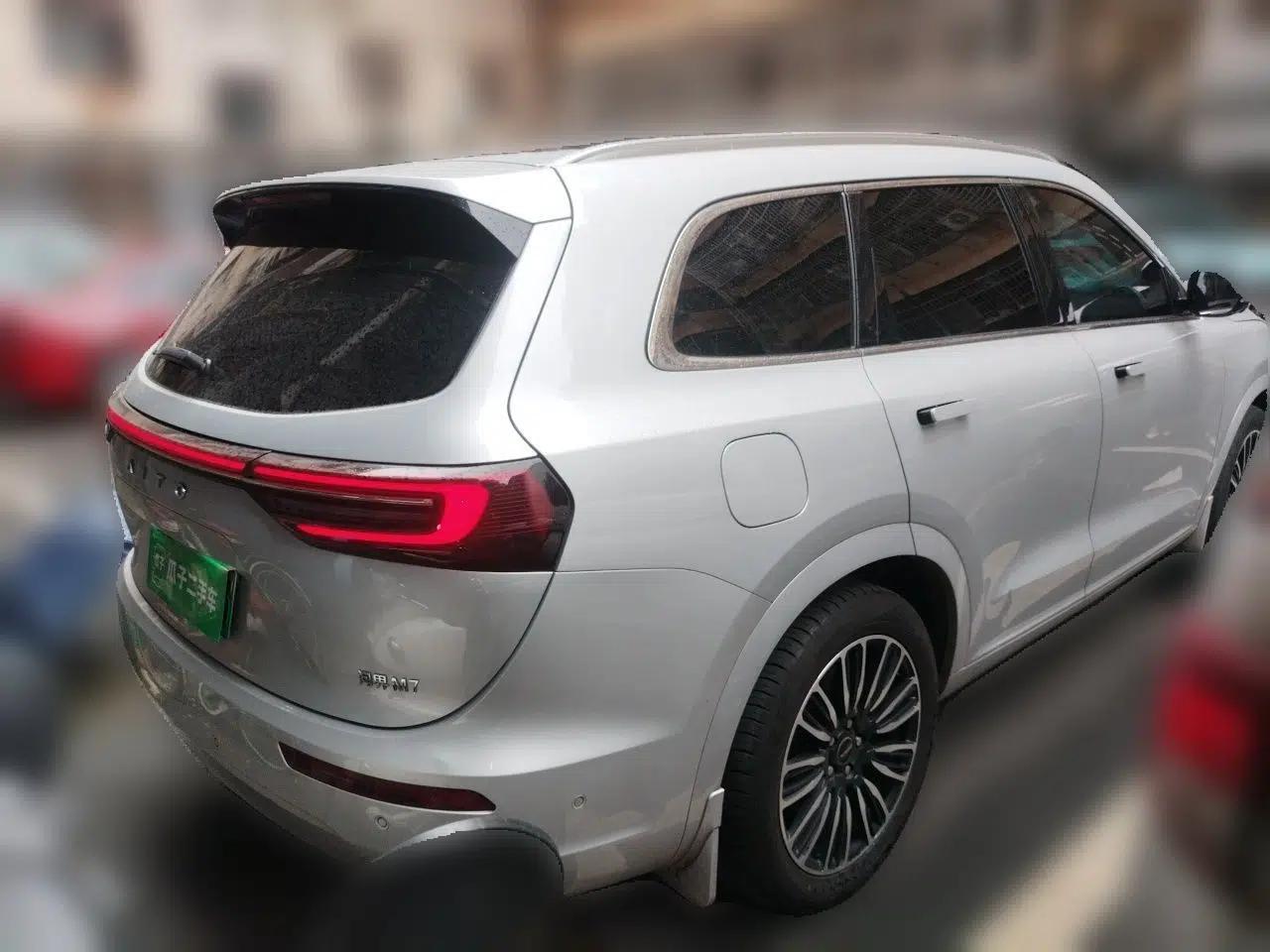 Hima AITO M7 2024 1.5T Rear-Drive Plus Version 5 Seats — миниатюра 6