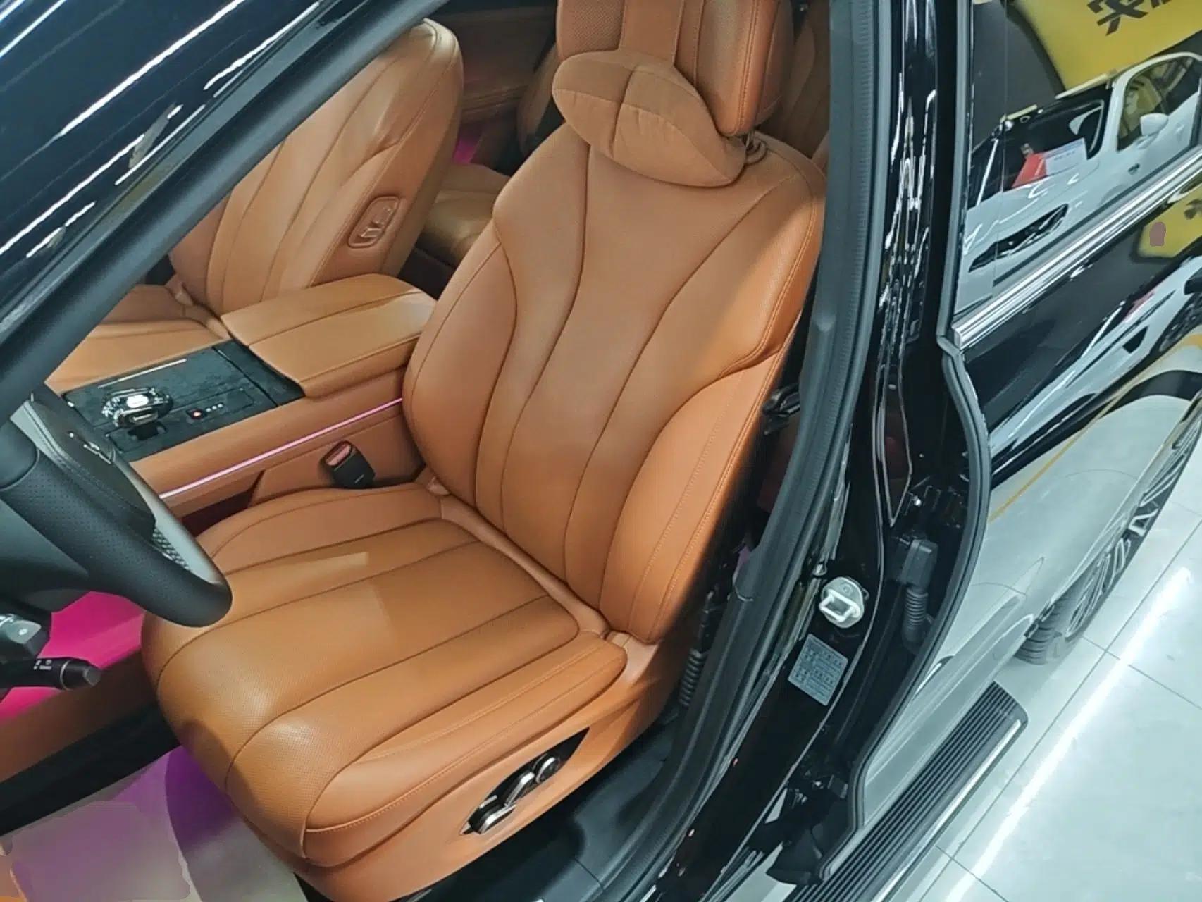 Hima AITO M7 2024 1.5T Intelligent Driving Rear-Drive Ultra Version 6 Seats — миниатюра 22
