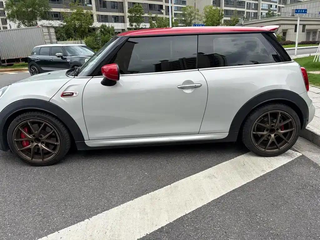 MINI JCW 2020 2.0T JOHN COOPER WORKS ALL-IN — миниатюра 4