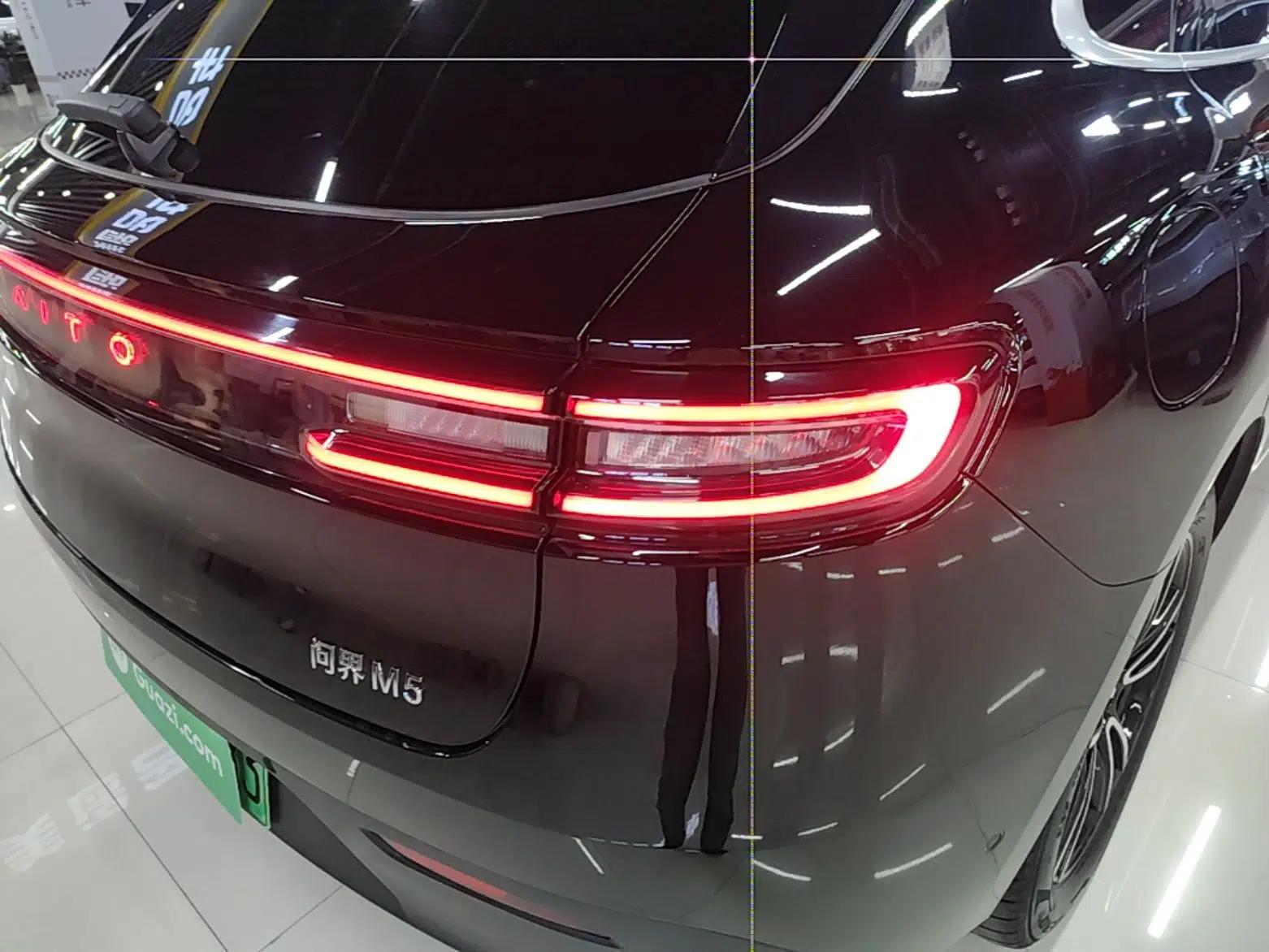 Hima AITO M5 2024 Extended-Range Max Rear-Wheel Drive Advanced Intelligent Driving Version — миниатюра 14