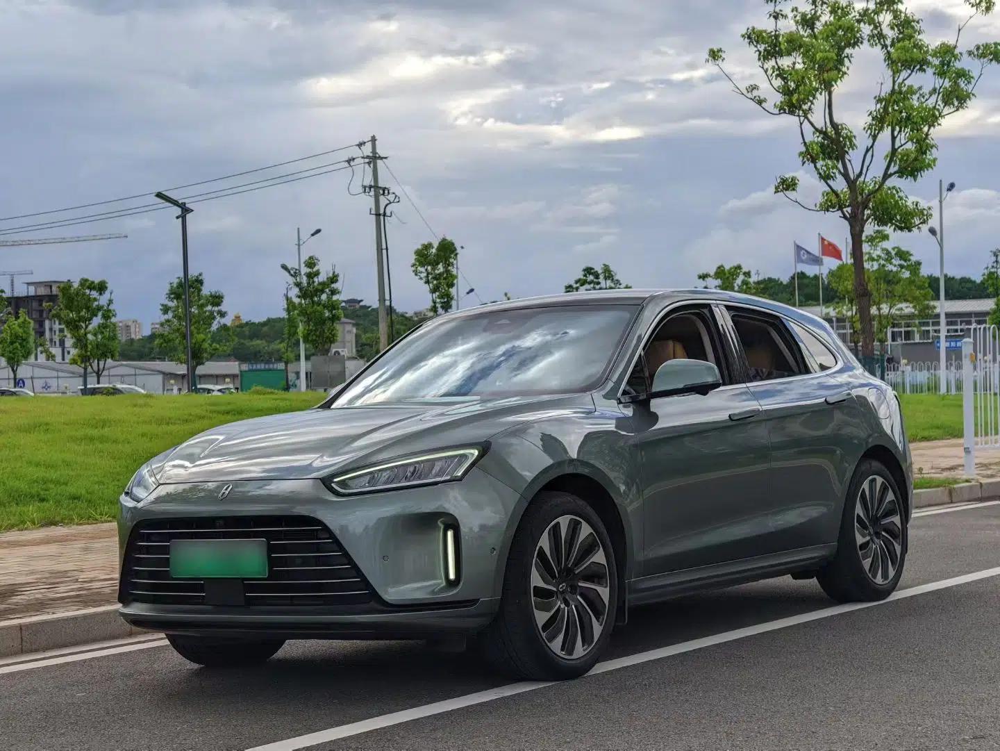 Hima AITO M5 2022 Extended-Range Four-Wheel Drive Ultimate Edition — миниатюра 1