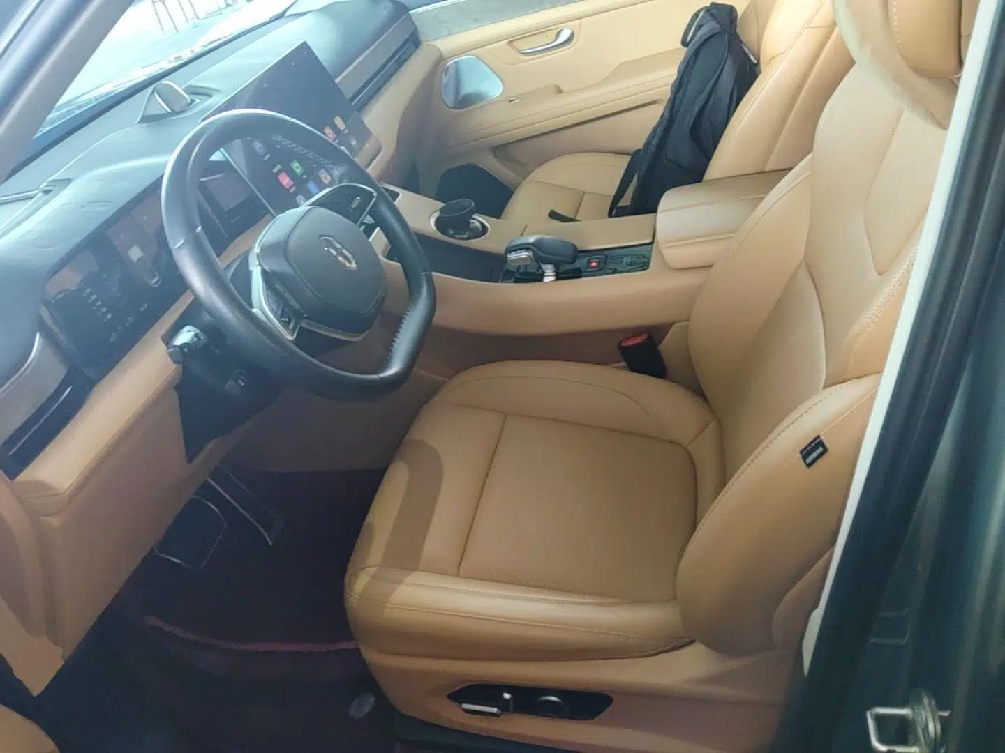 Hima AITO M5 2022 Extended-Range Four-Wheel Drive Ultimate Edition — миниатюра 17