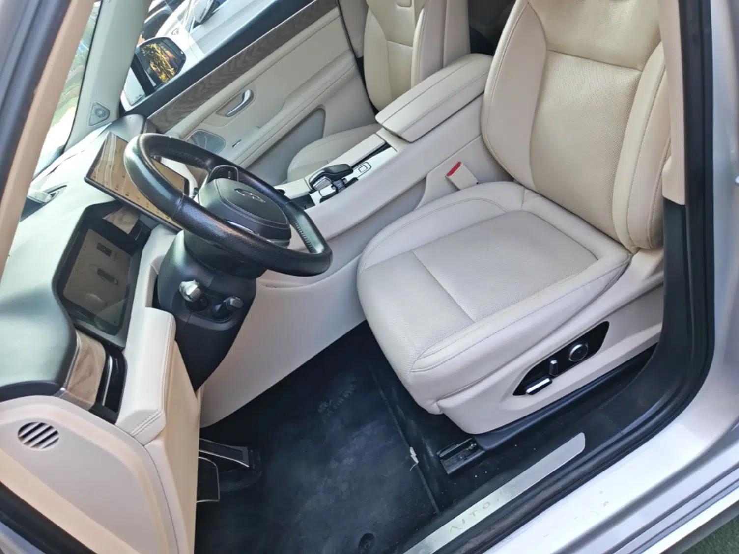 Hima AITO M5 2022 Extended-Range Four-Wheel Drive Performance Version — миниатюра 17