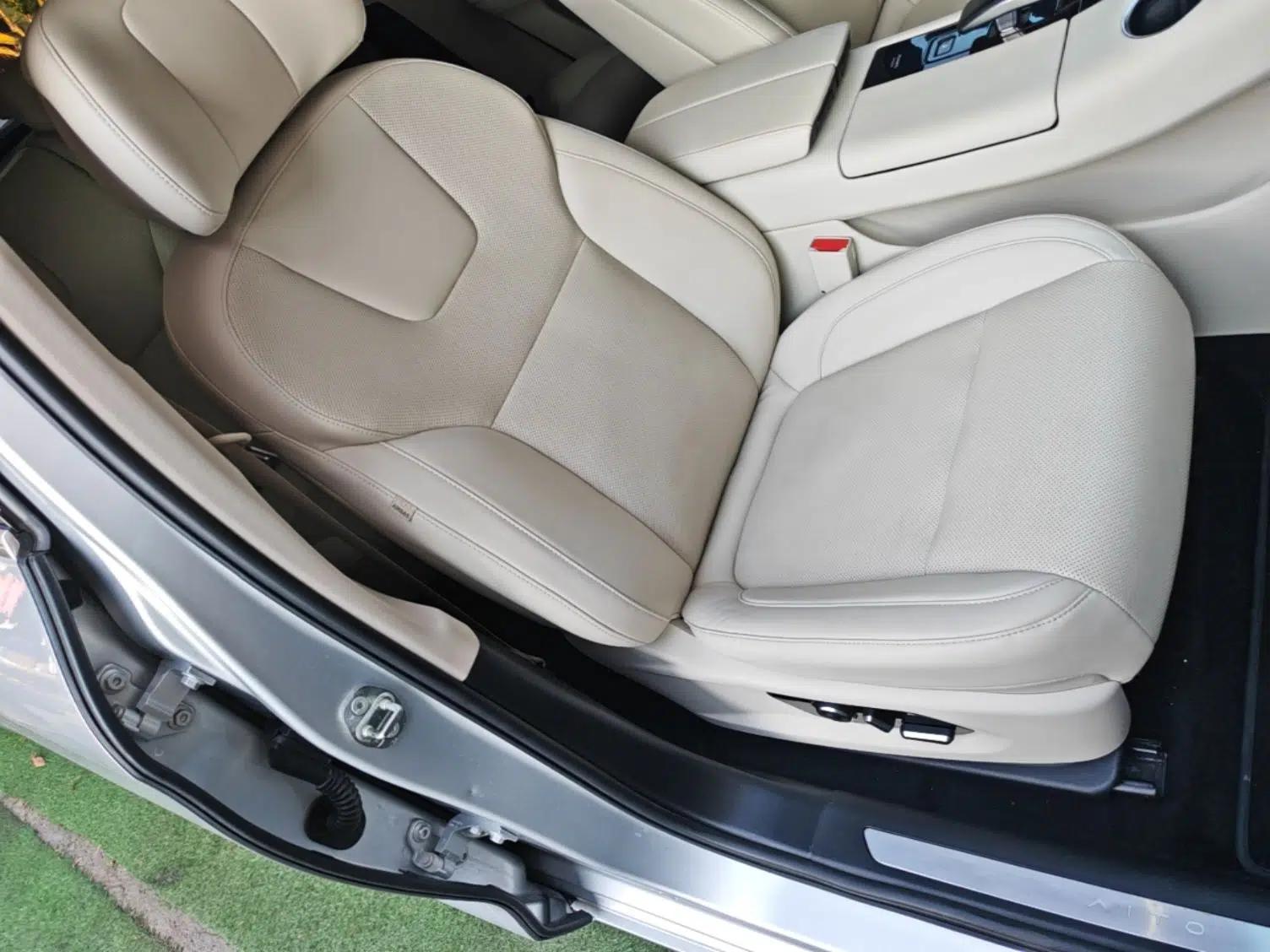 Hima AITO M5 2022 Extended-Range Four-Wheel Drive Performance Version — миниатюра 19