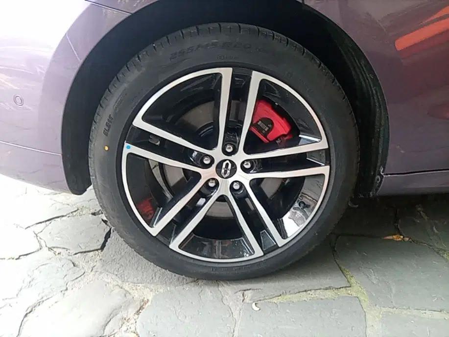 Hima AITO M5 2025 Extended-Range Ultra All-Wheel-Drive Version — миниатюра 11