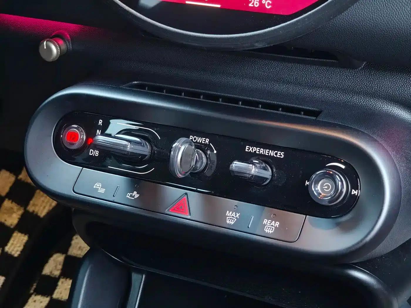 2025 Electric MINI Cooper (456km/h) - Cooper E Classic — миниатюра 12