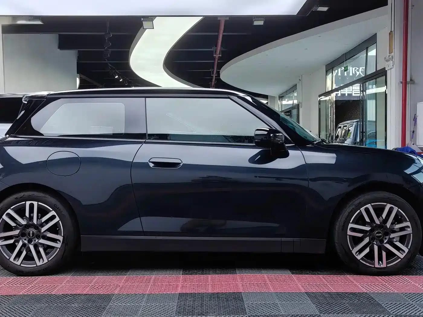 2025 Electric MINI Cooper (456km/h) - Cooper E Classic — миниатюра 5