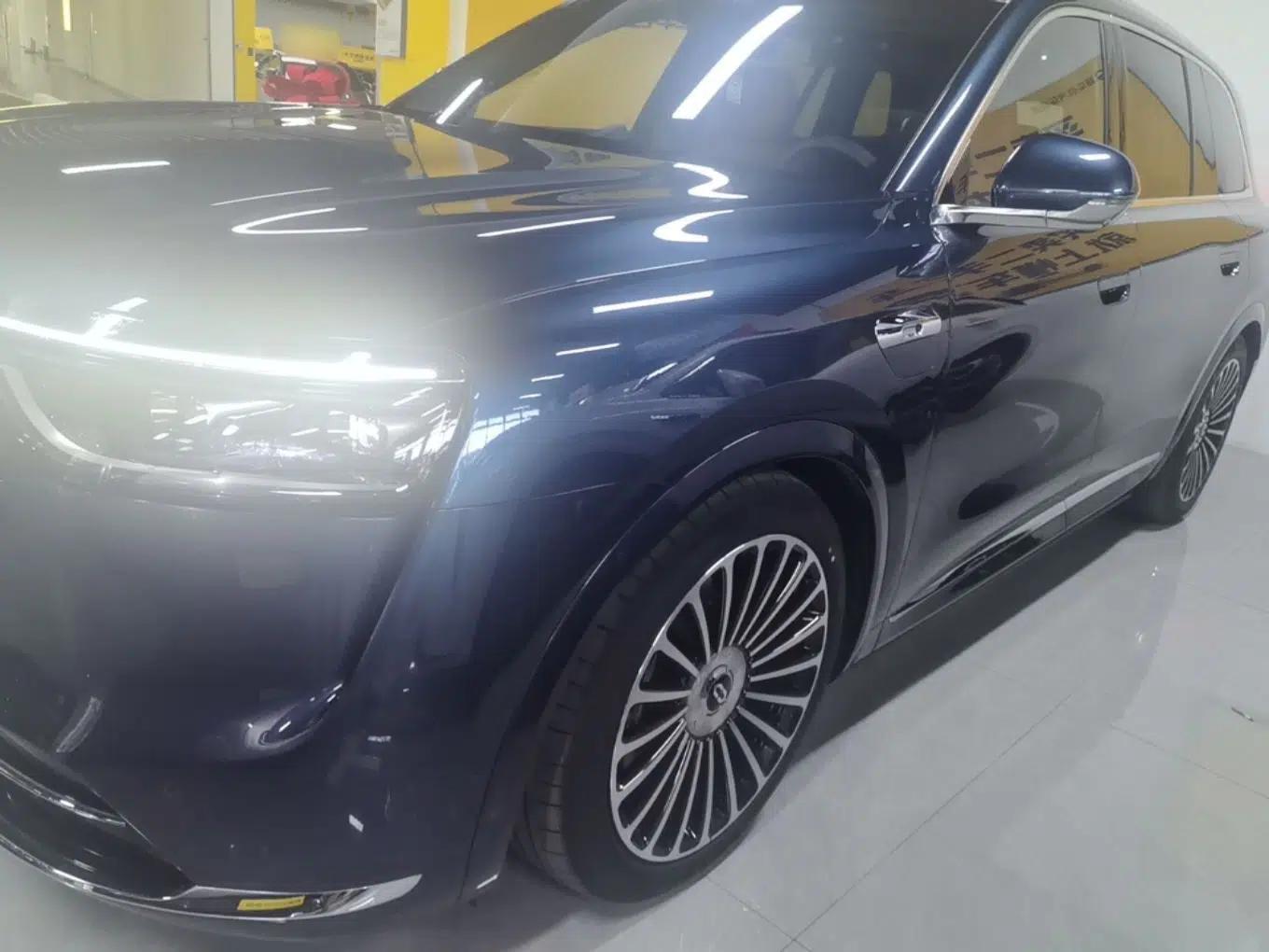 Hima AITO M8 2025 Extended-Range Ultra Version 53.4 kWh 5-Seater Edition — миниатюра 1