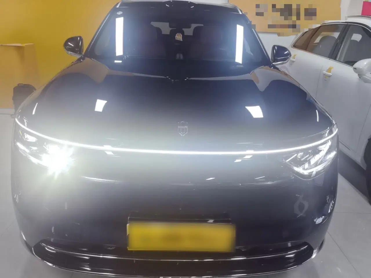 Hima AITO M8 2025 Extended-Range Ultra Version 53.4 kWh 5-Seater Edition — миниатюра 2