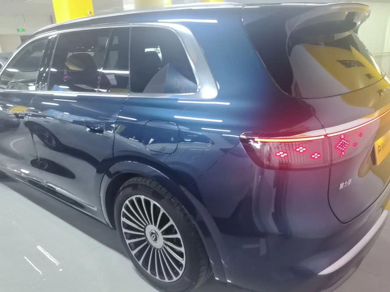 Hima AITO M8 2025 Extended-Range Ultra Version 53.4 kWh 5-Seater Edition — миниатюра 4