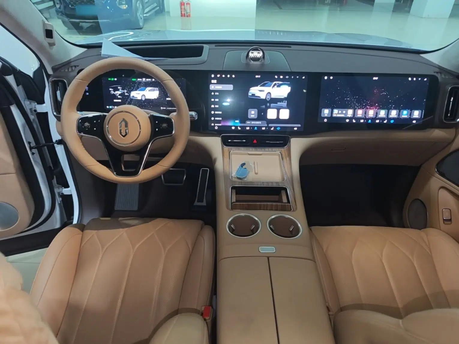 Hima AITO M8 2025 Model, Pure Electric Max+ Six-Seat Long-Range Version — миниатюра 12
