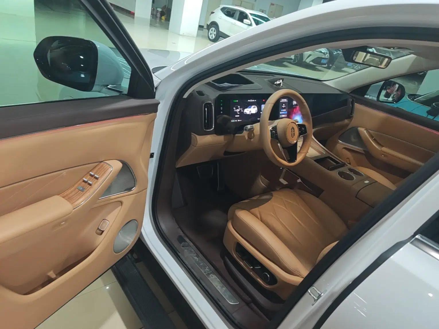 Hima AITO M8 2025 Model, Pure Electric Max+ Six-Seat Long-Range Version — миниатюра 18