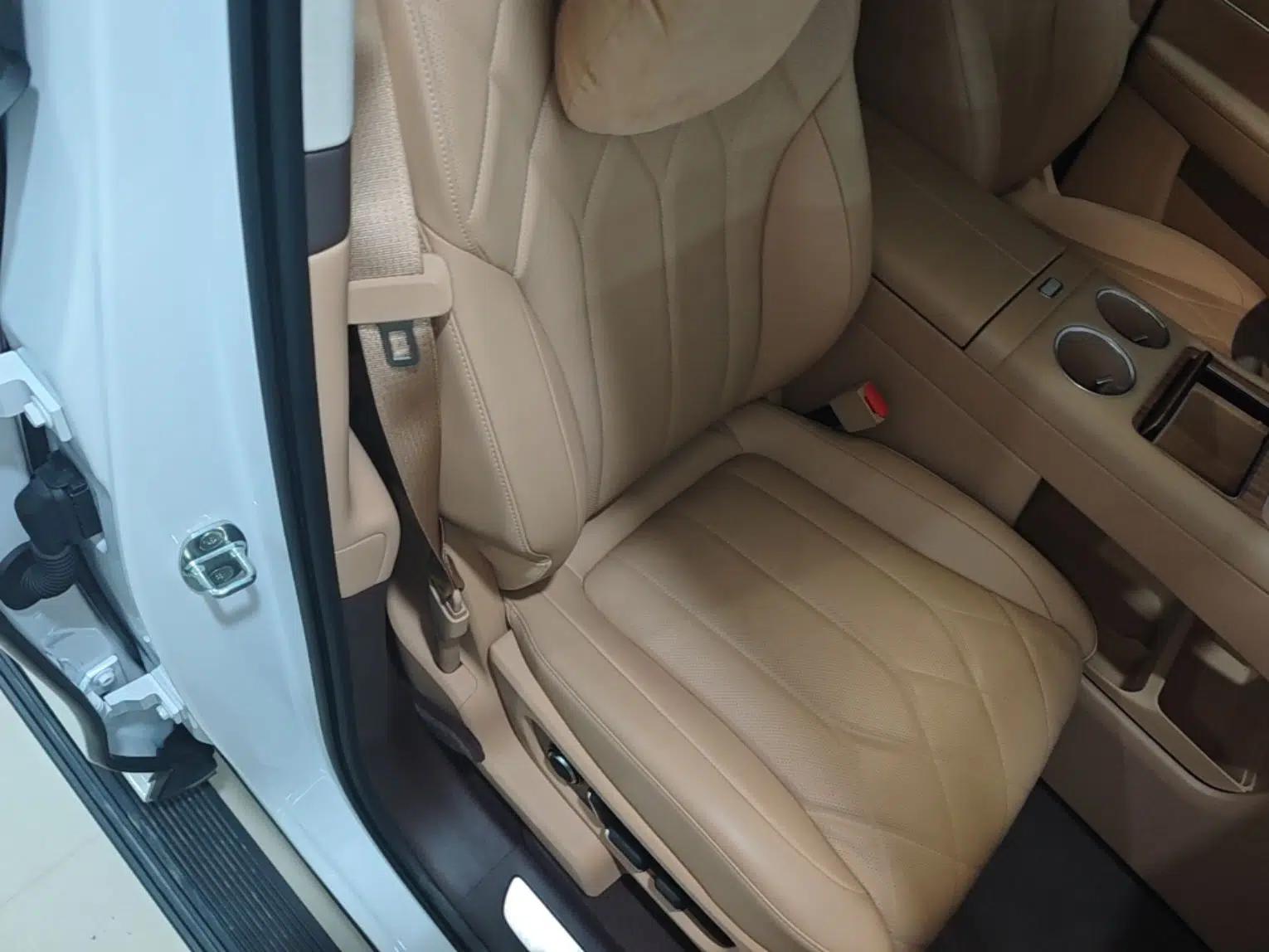 Hima AITO M8 2025 Model, Pure Electric Max+ Six-Seat Long-Range Version — миниатюра 19