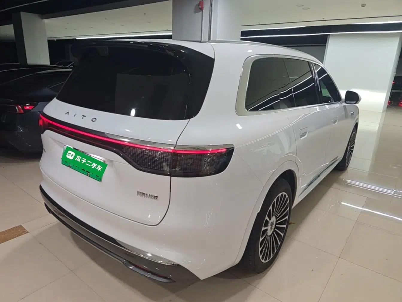 Hima AITO M8 2025 Model, Pure Electric Max+ Six-Seat Long-Range Version — миниатюра 6