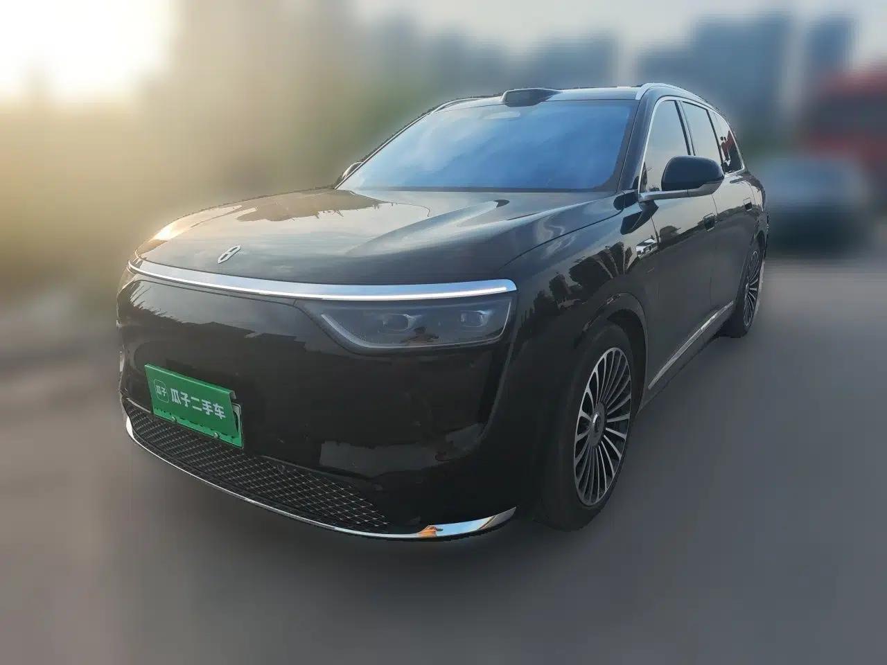 Hima AITO M8 2025 Model Pure Electric Ultra Five-Seat Four-Wheel-Drive Version — миниатюра 1