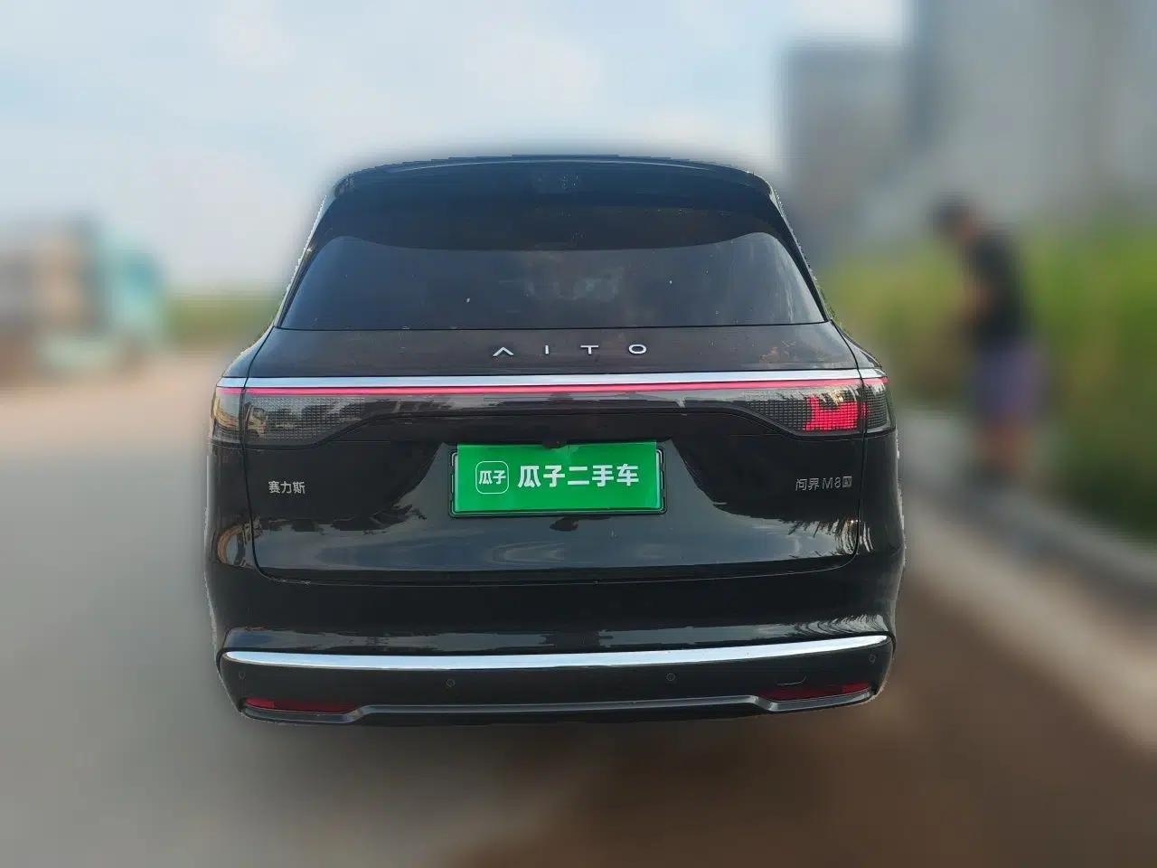 Hima AITO M8 2025 Model Pure Electric Ultra Five-Seat Four-Wheel-Drive Version — миниатюра 5