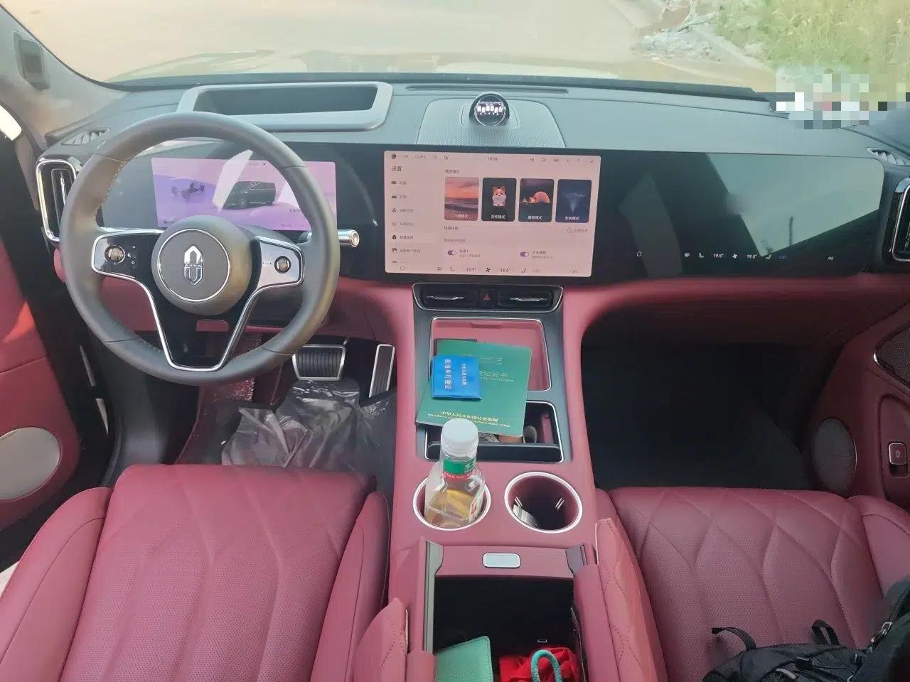 Hima AITO M8 2025 Model Pure Electric Ultra Five-Seat Four-Wheel-Drive Version — миниатюра 9