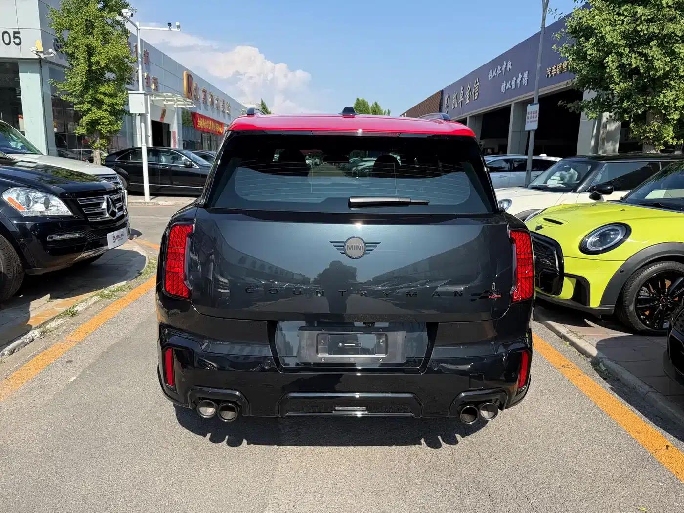 MINI JCW COUNTRYMAN 2024 2.0T JOHN COOPER WORKS — миниатюра 5